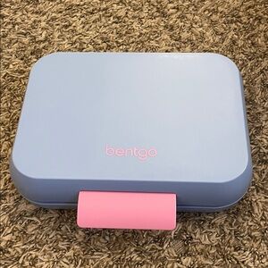 Bentgo Kids Lunch Box - Periwinkle Blue and Pink
